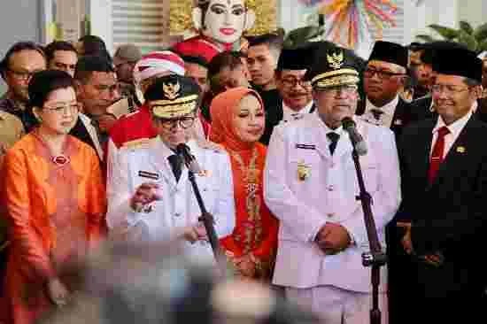 Pramono-Rano Disambut Meriah Usai Pelantikan Sebagai Gubernur dan Wakil Gubernur DKI Jakarta