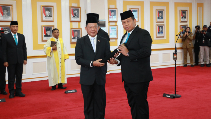 Mendagri Resmi Lantik Tomsi Tohir Sebagai Sekjen Kemendagri dan Sang Made Sebagai Inspektur Jenderal