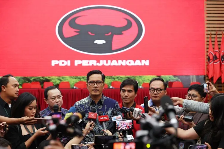 Febri Diansyah Bongkar 4 Dakwaan Krusial KPK ke Hasto, Campur Aduk Fakta dan Opini