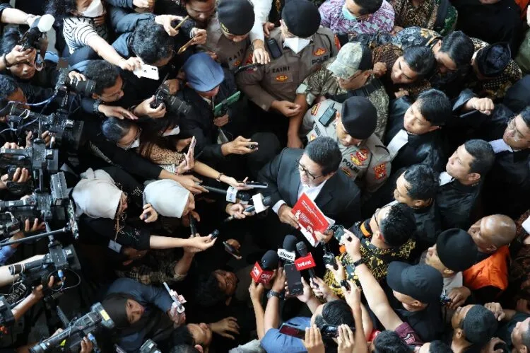 Terkait Hak untuk Praperadilan, Sekjen PDIP Sebut KPK Langgar UUD 45 Hingga KUHAP