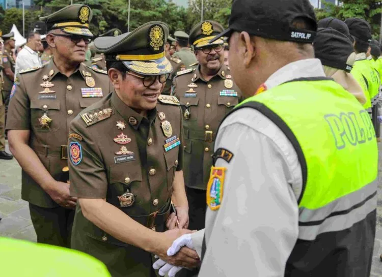 Gubernur Pramono dan Wagub Rano Hadiri HUT Satpol PP dan Satlinmas