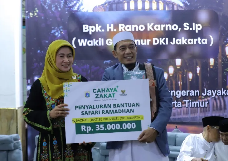 Plt Wali Kota Jaktim Iin Mutmainnah Safari Ramadan di Masjid Jayakarta