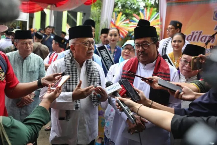 Wagub Rano Hadiri Tradisi Andilan Potong Kebo di Ragunan
