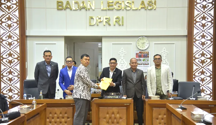 Baleg DPR Setujui RUU PMI untuk Dibahas ke Tingkat Lebih Lanjut