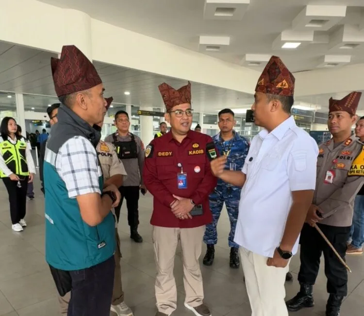 Bahasa Minang Resmi Bergema di Bandara Internasional Minangkabau atas Inisiatif Wagub Sumbar