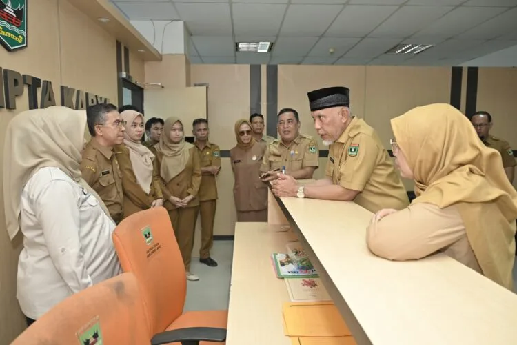 Sidak Pascalebaran, Gubernur Mahyeldi Sebut Idul Fithri sebagai Momentum Memperbaiki Kinerja Individu dan Institusi