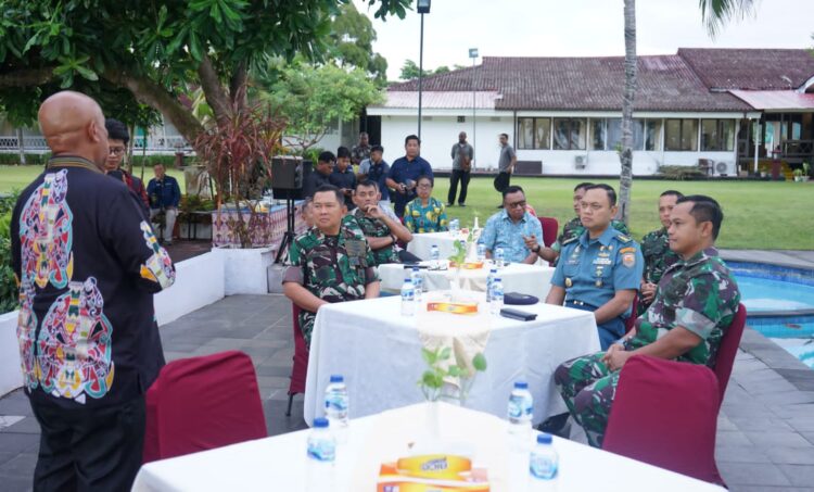Perkuat Sinergi dan Komunikasi, Dandim 1708/BN Hadiri Coffee Morning Antar Forkopimda Biak Numfor