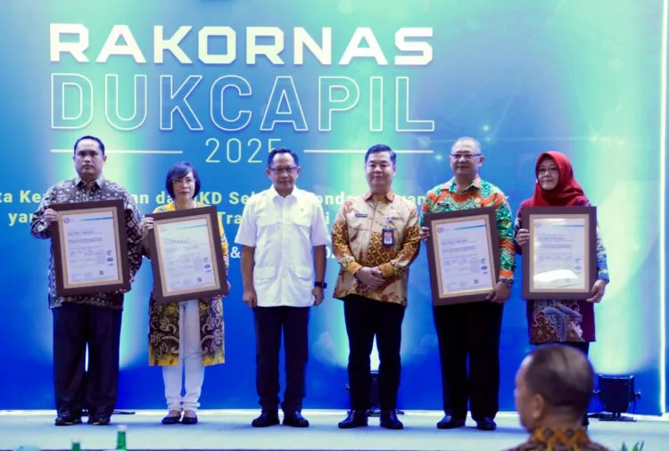 Mendagri Apresiasi Kinerja Ditjen Dukcapil, Miliki Data Kependudukan Paling Lengkap