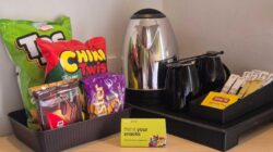 Gratis Snack Hub Bagi Tetamu MAXONE Hotel Kramat Jakarta