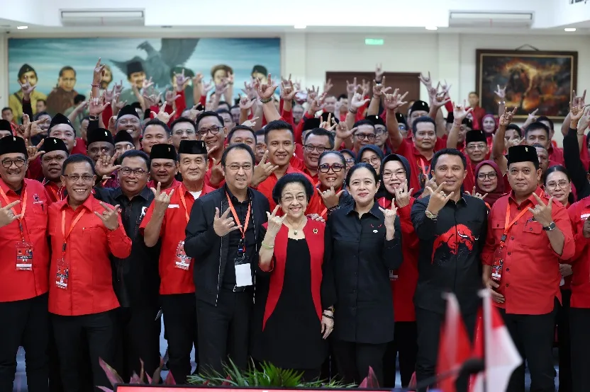 Megawati Kobarkan Semangat Juang Bersama Kepala Daerah PDIP