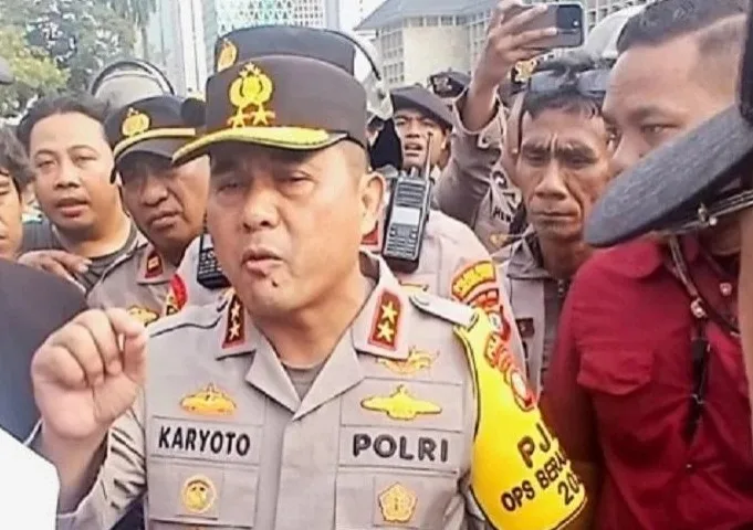 Kapolda Metro Jaya dan Demonstran Ojol Terlibat Negosiasi Alot hingga Baku Dorong