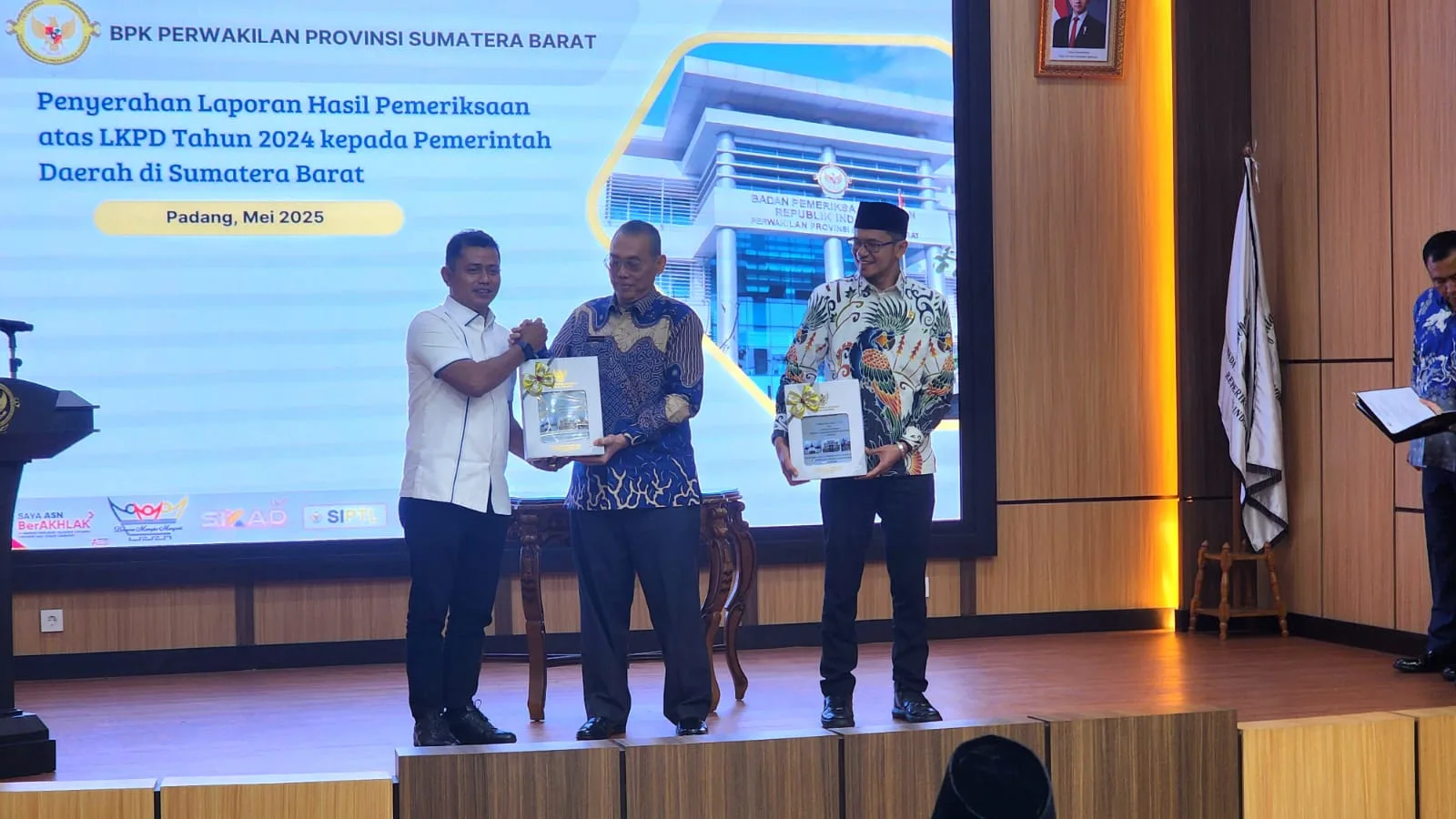 Pemkab Solok Raih Penghargaan Wajar Tanpa Pengecualian (WTP) Berturut-turut dari BPK RI