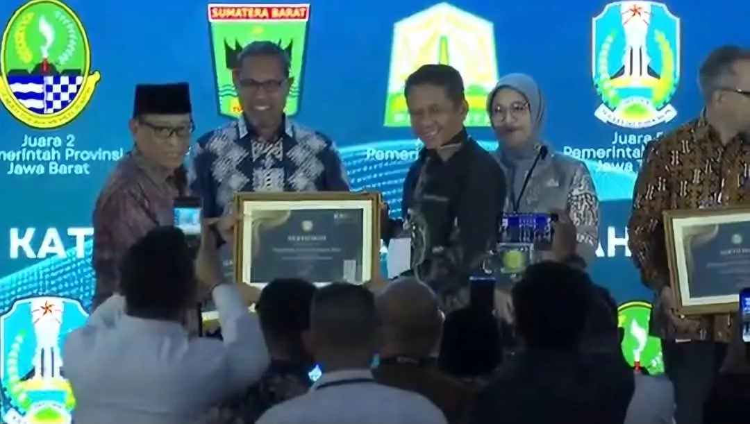 Berturut-turut, Pemprov Sumbar Kembali Raih Anugerah Adinata Syariah 2025