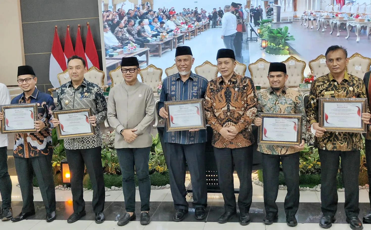 Kabupaten Solok Raih Penghargaan Nasional, Tercepat Bentuk Koperasi Merah Putih di Sumbar