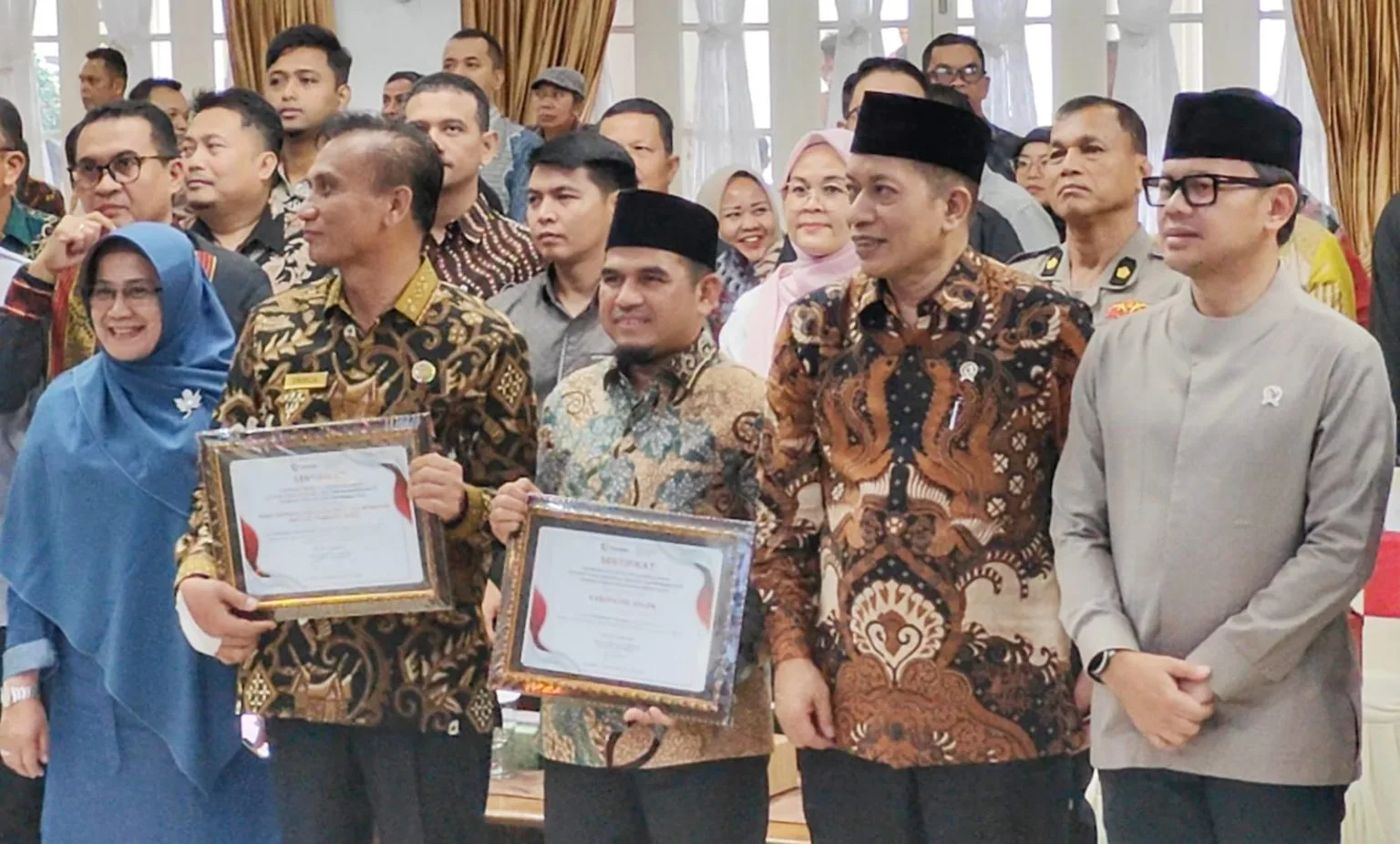 Kabupaten Solok Raih Penghargaan Nasional, Tercepat Bentuk Koperasi Merah Putih di Sumbar