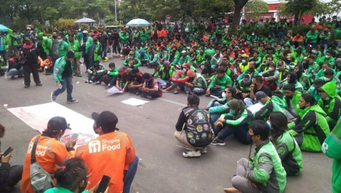 BAM DPR RI Bakal Perjuangkan Potongan Tarif Ojol Hanya 10 Persen