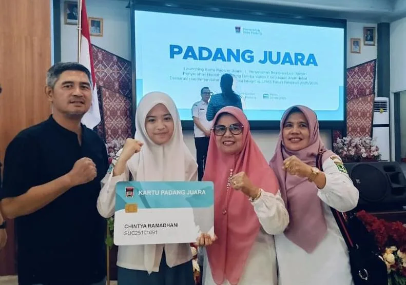 Siswi SMAN 9 Padang Raih Beasiswa ke Amerika Serikat Melalui Program "Padang Juara"