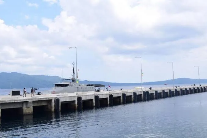 Satrio Sugeng Prayitno dan Dermaga TNI AL Tawiri Jadi Pilar Pertahanan dan Pusat Logistik Maritim Timur Indonesia