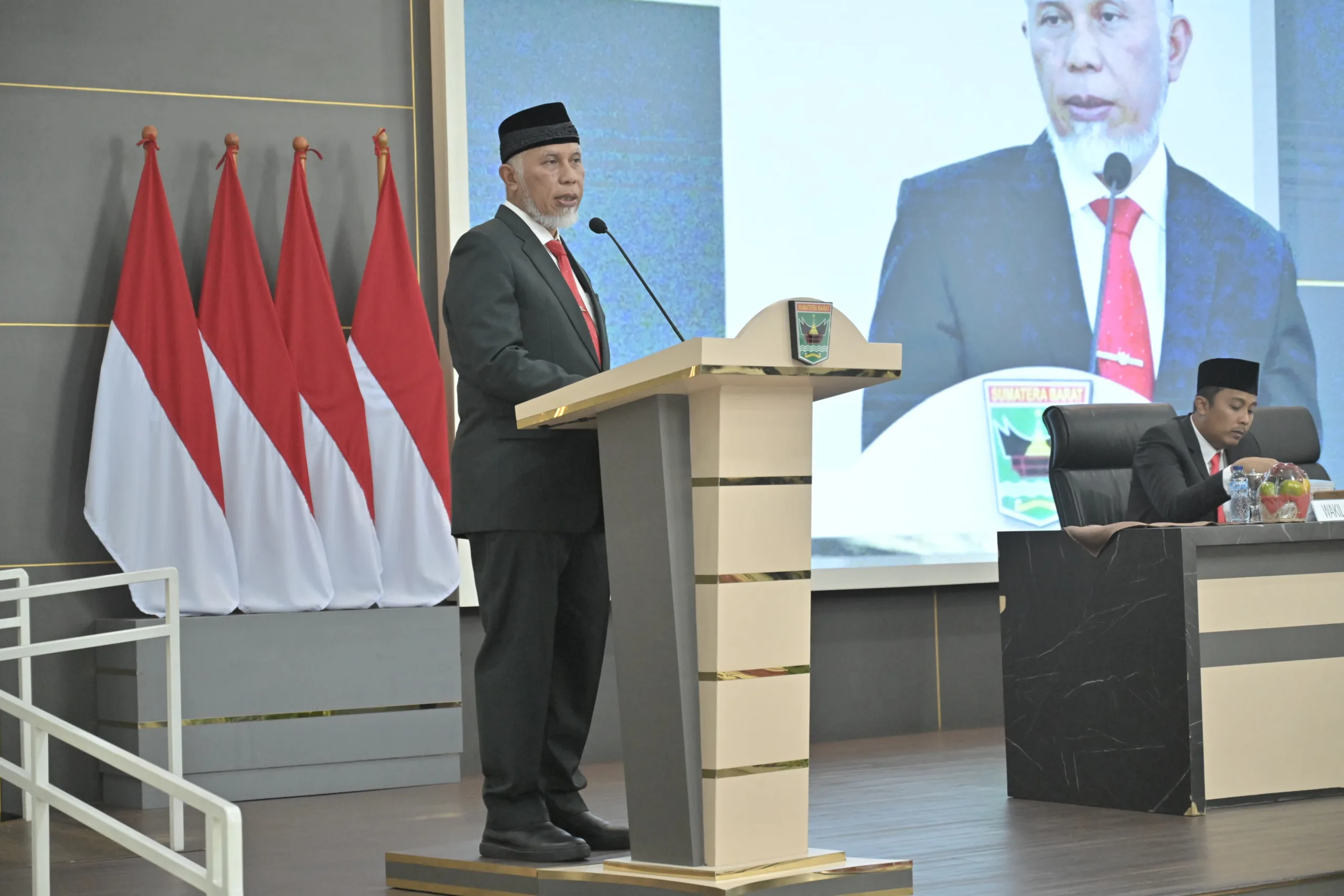 6 Pesan Penting Gubernur Mahyeldi Kepada Sekdaprov Sumbar yang Baru Dilantik