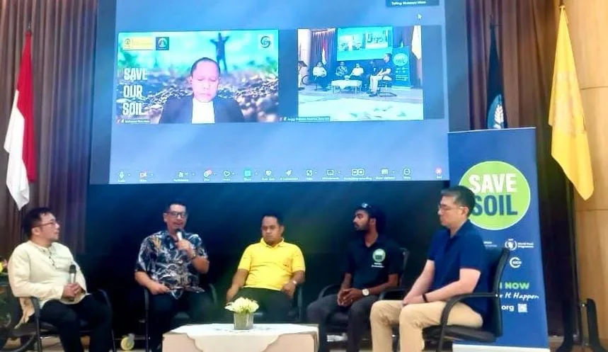 Diskusi Publik ILUNI UI: Save Soil Penting Bagi Desa dan Ketahanan Pangan