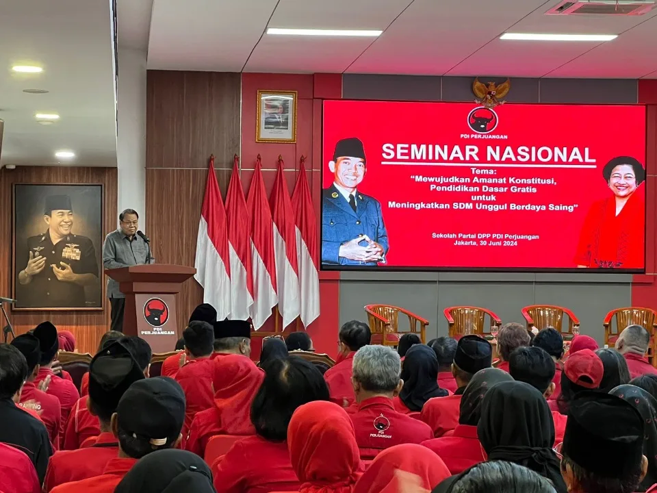 Hakim MK Arief Hidayat Tegaskan Pentingnya Pendidikan Gratis di Sekolah Swasta