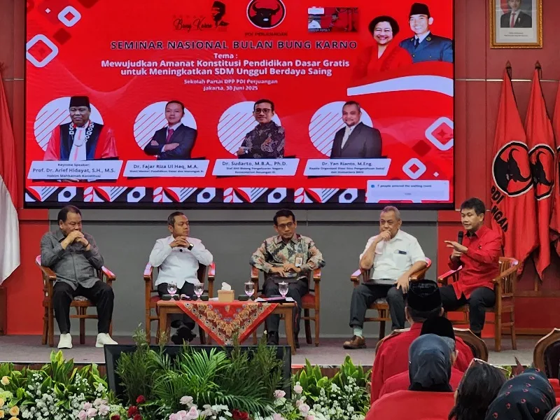 Wamendikdasmen Minta PDIP Ajak Kepala Daerah Jalankan Putusan MK soal Sekolah Gratis