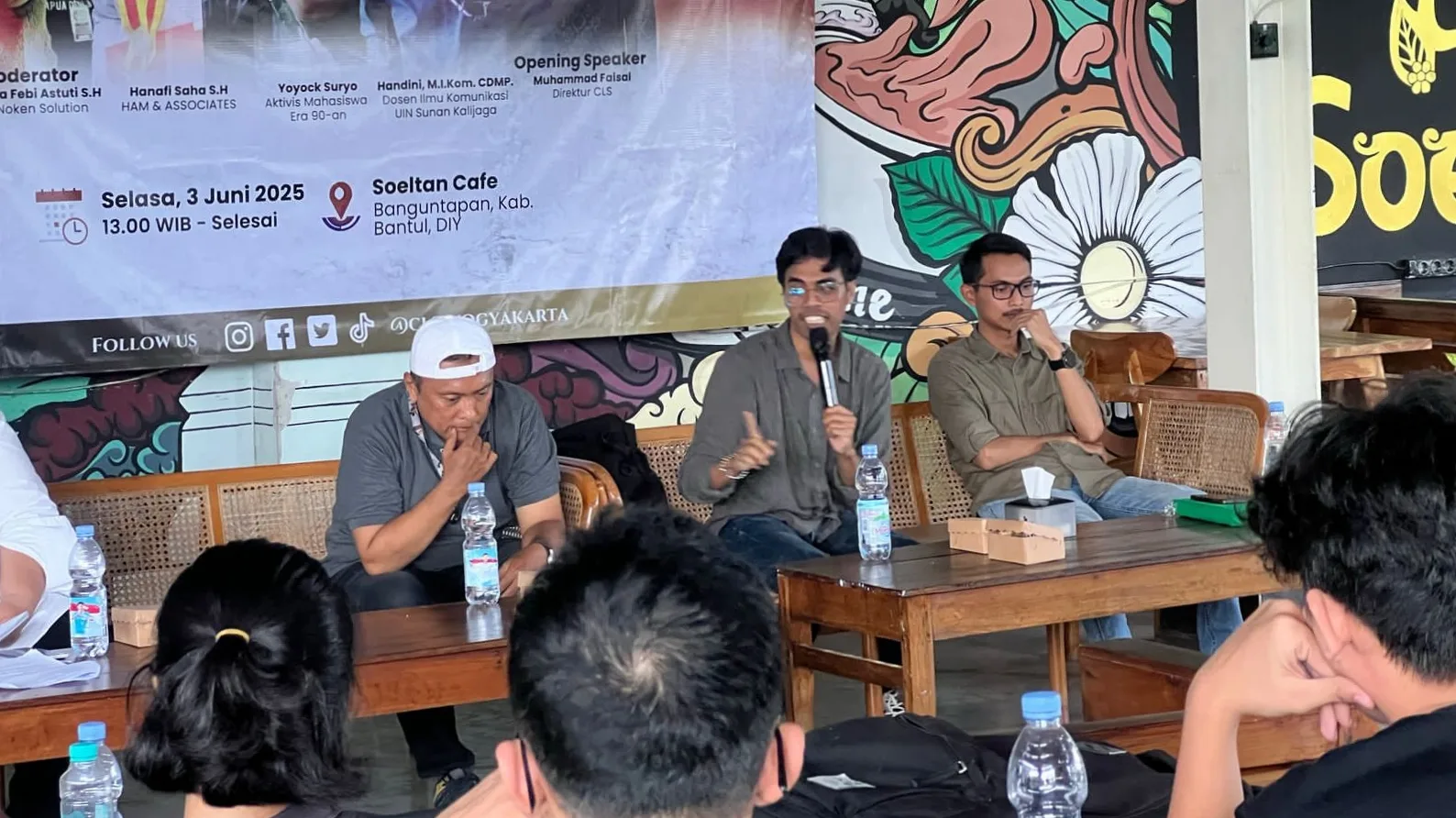 CLS Yogyakarta Gagas Diskusi Dilematis Demokrasi Substantif dan Anarkisme Taktis
