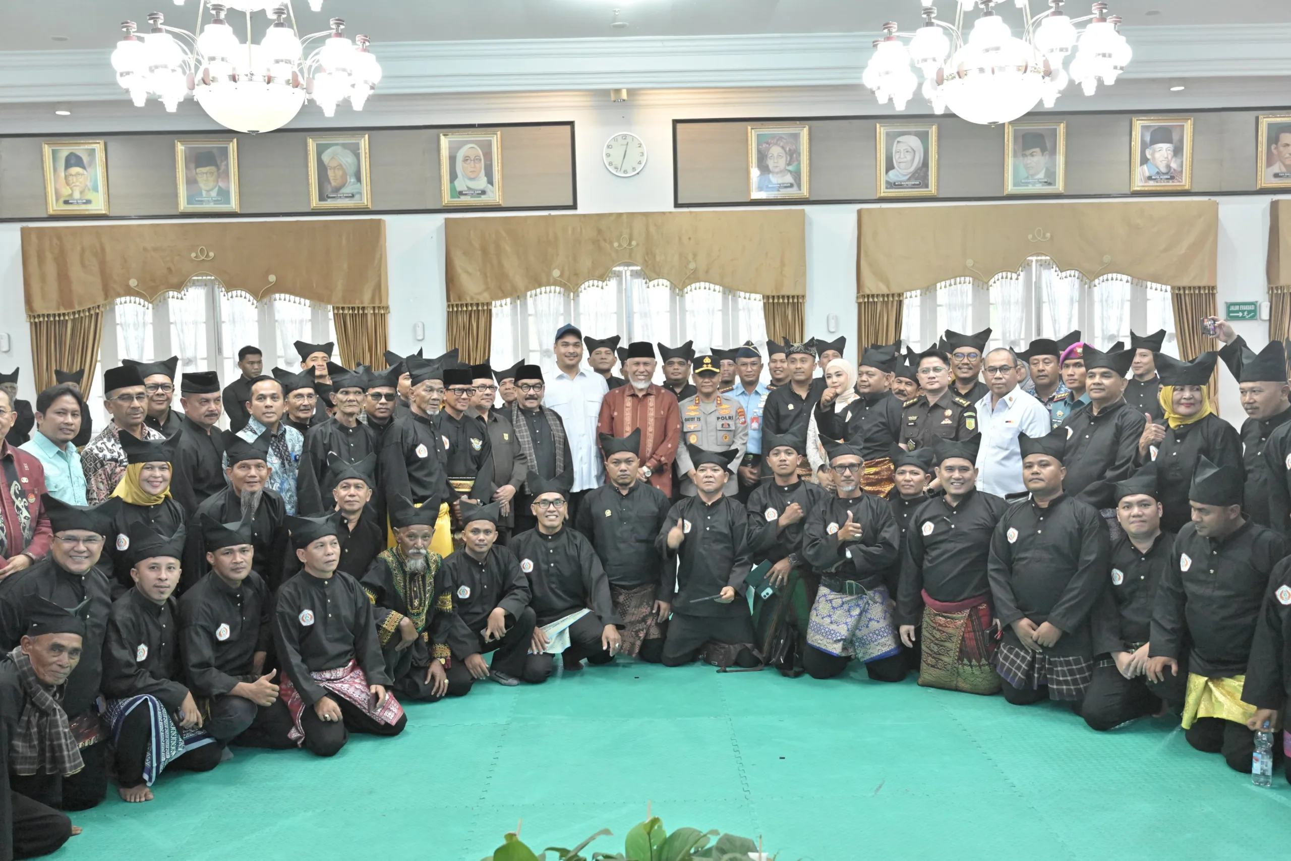 Wagub Vasko Resmi Dilantik Sebagai Ketua IPSI Sumbar