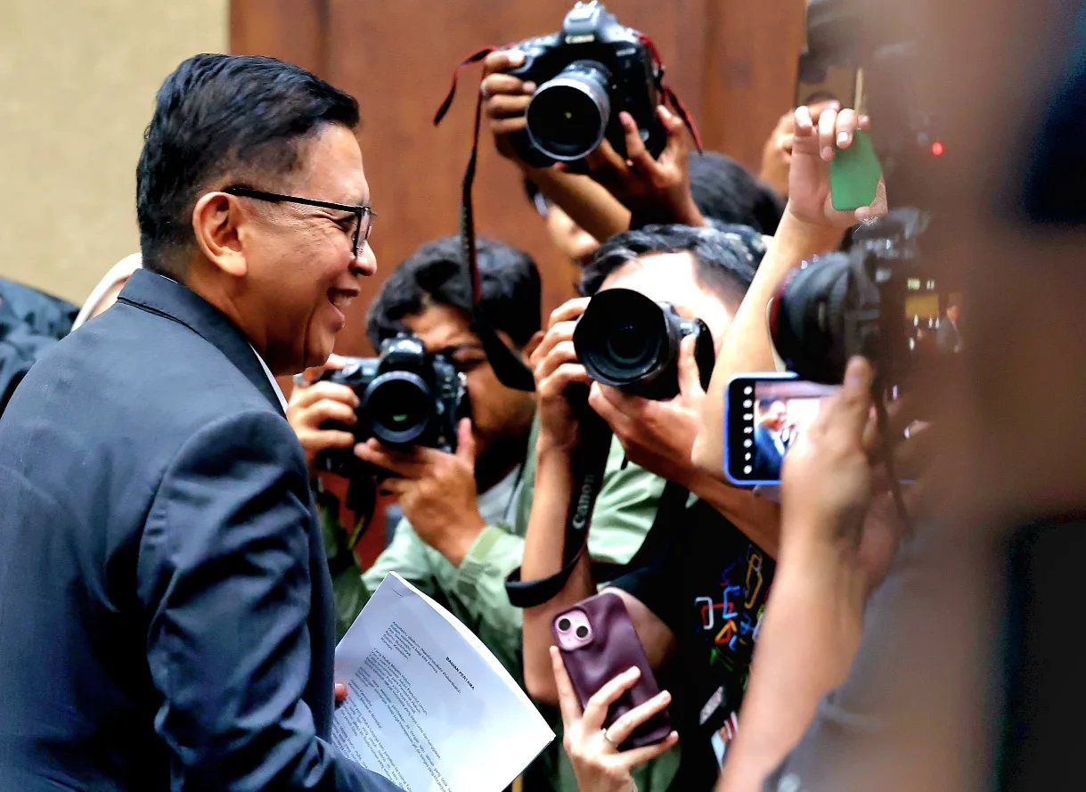 Todung Mulya Lubis: Tuntutan JPU ke Hasto 7 Tahun Penjara Ibarat Menegakkan Benang Basah!