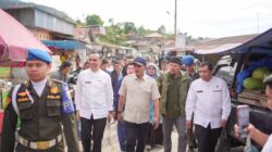 Bupati Jon Firman Pandu Kunjungi Pasar Bukit Sileh, Tinjau Rencana Revitalisasi untuk Atasi Gangguan Jalan Umum