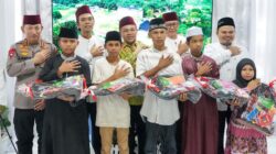 Kunjungi Ponpes Ustaz Abdul Somad, Kapolri Sampaikan Pesan Bersatu dalam Keberagaman