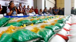 Polda Riau Bongkar Beras Oplosan, Wakajati: Bukti Negara Hadir Lindungi Konsumen!