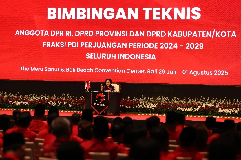 Pesan Megawati di Bimtek PDIP: Terus Berjuang, Gotong Royong Bersama Rakyat, dan Guyub Seperti Keluarga