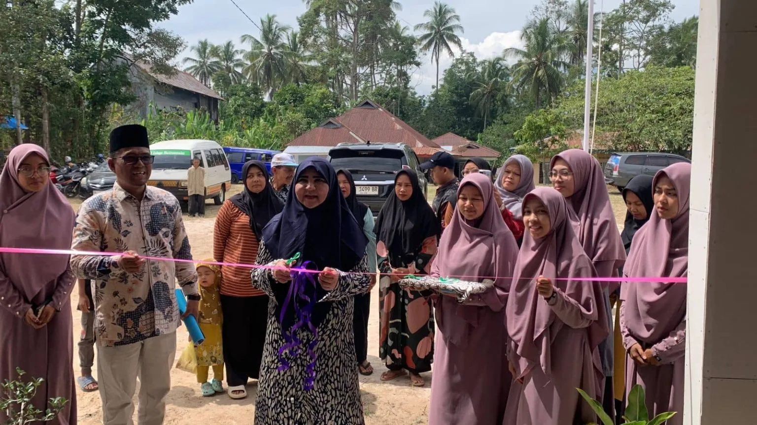 Hj. Nevi Zuairina Resmikan Gedung Baru SD Islam Baitunnaim dan Ajak Orang Tua Adaptif Mendidik Anak di Era Digital