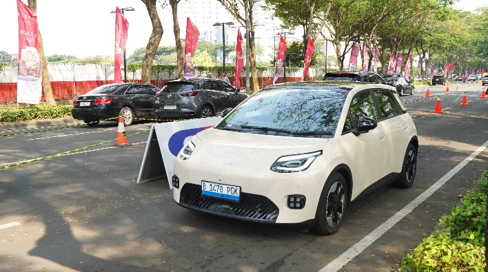 Mobil Listrik Premium AION UT Dinobatkan sebagai Most Driven EV GIIAS 2025