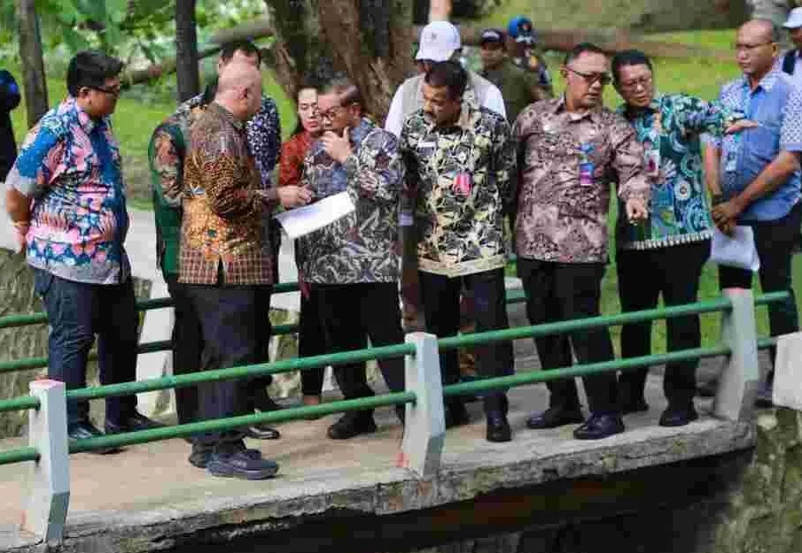 Gubernur Pramono Tinjau Taman Langsat di Kebayoran Baru