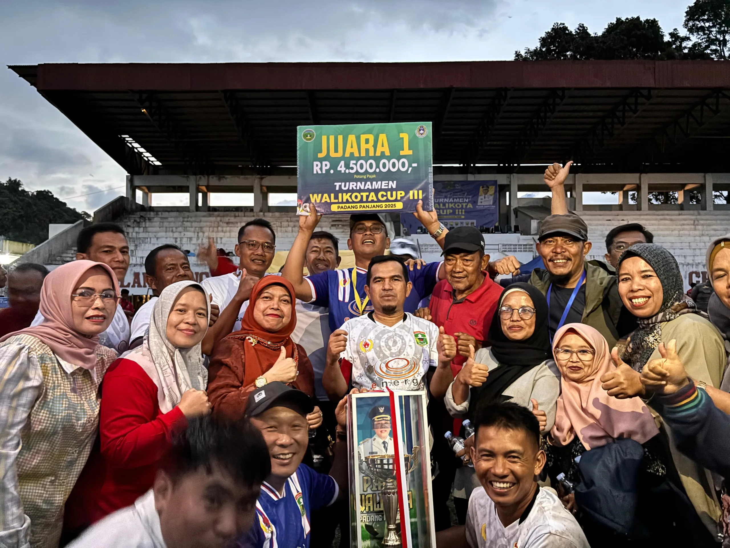 Pemkab Solok Juara, Sejarah Terukir, Piala Bergilir Diboyong Kabupaten Solok