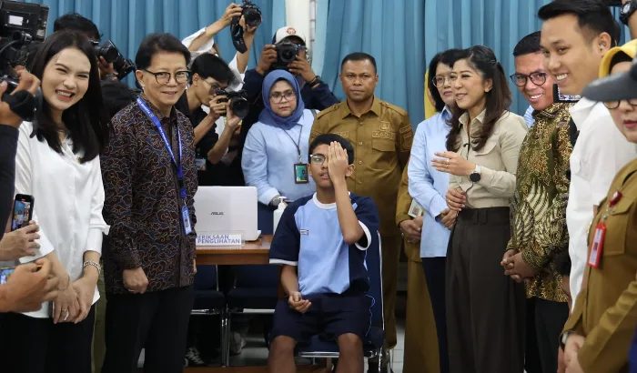 Ikut Urusi Cek Kesehatan Gratis, Menteri Komdigi Dinilai Offside