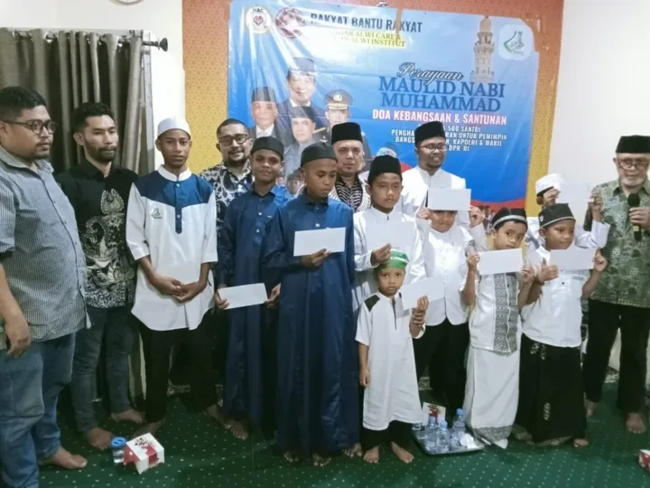 Program Rakyat Bantu Rakyat Haidar Alwi untuk Mendoakan Presiden, Kapolri, dan Tokoh Bangsa