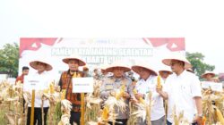 Kapolda Riau Pimpin Panen Raya Jagung Serentak Kuartal III di Pekanbaru