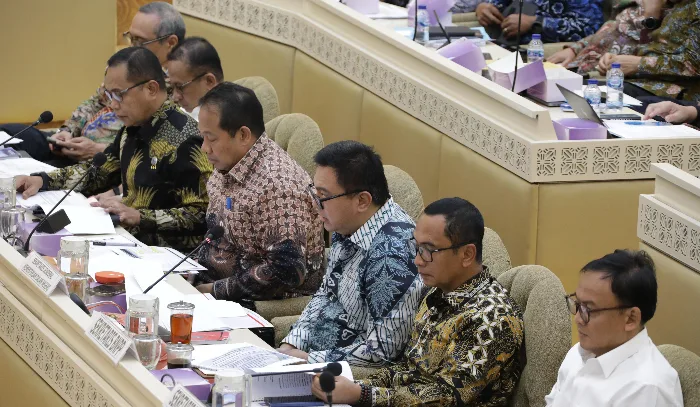 Kemendagri Sampaikan Rencana Kerja 2026 di Hadapan Komisi II DPR