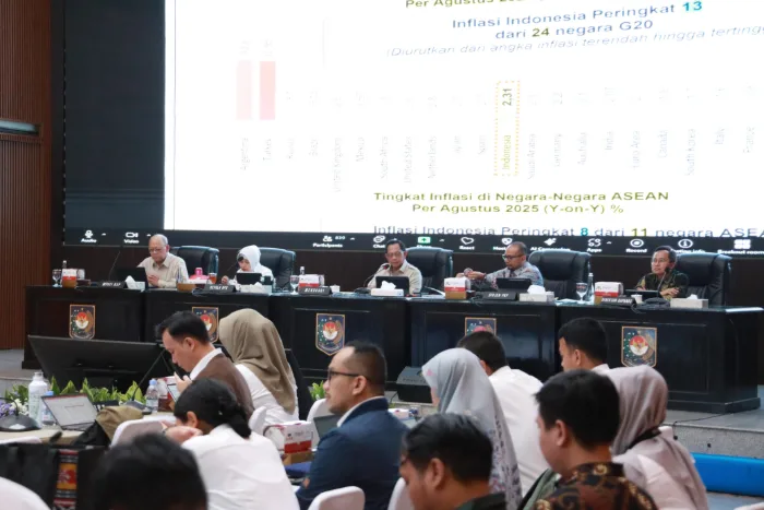 Mendagri Minta Daerah Inflasi Tinggi Tingkatkan Sinergi dengan BPS hingga Bulog