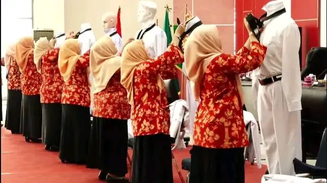 HUT ke-26 DWP Kota Padang, Istri Lurah Unjuk Ketangkasan di Lomba Pasang Atribut PDU