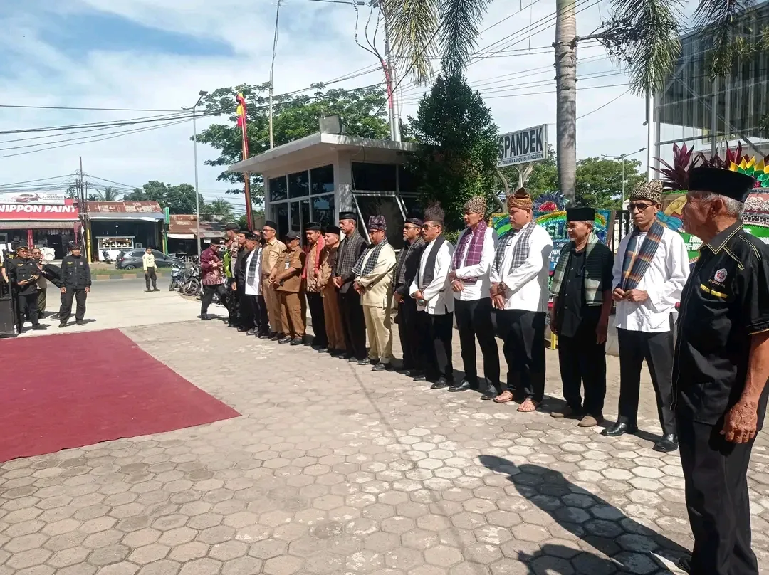 Lestarikan Budaya Minangkabau Lewat Festival Adat Budaya Pauh IX Kuranji 2025