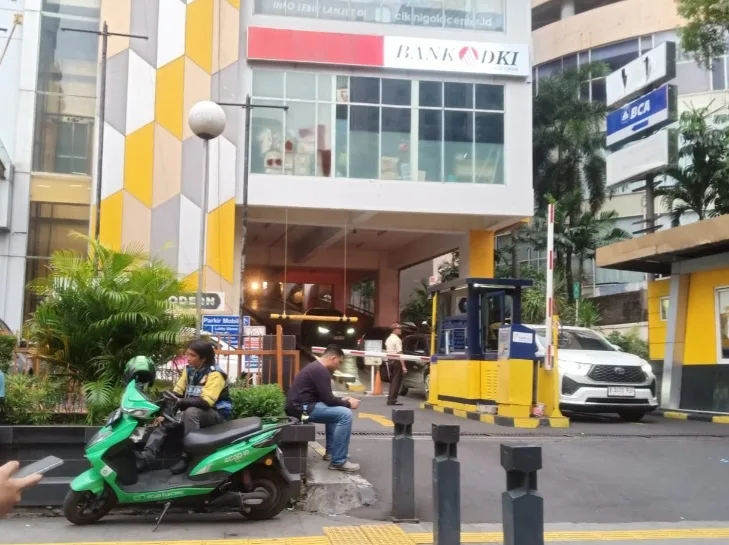 Parkir Liar di Jakarta, Pagi Disegel Esok Dibuka Lagi, Ada Apa?