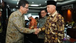 Pemprov Sumbar Dorong Pemerintah Pusat Ambil Alih Pembayaran Gaji ASN di Tengah Pengurangan Dana Transfer ke Daerah