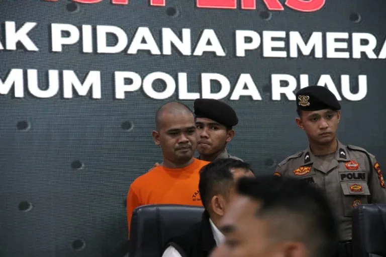 Polda Riau Ciduk Petinggi Ormas Petir Pelaku Pemerasan Perusahaan Rp5 Miliar