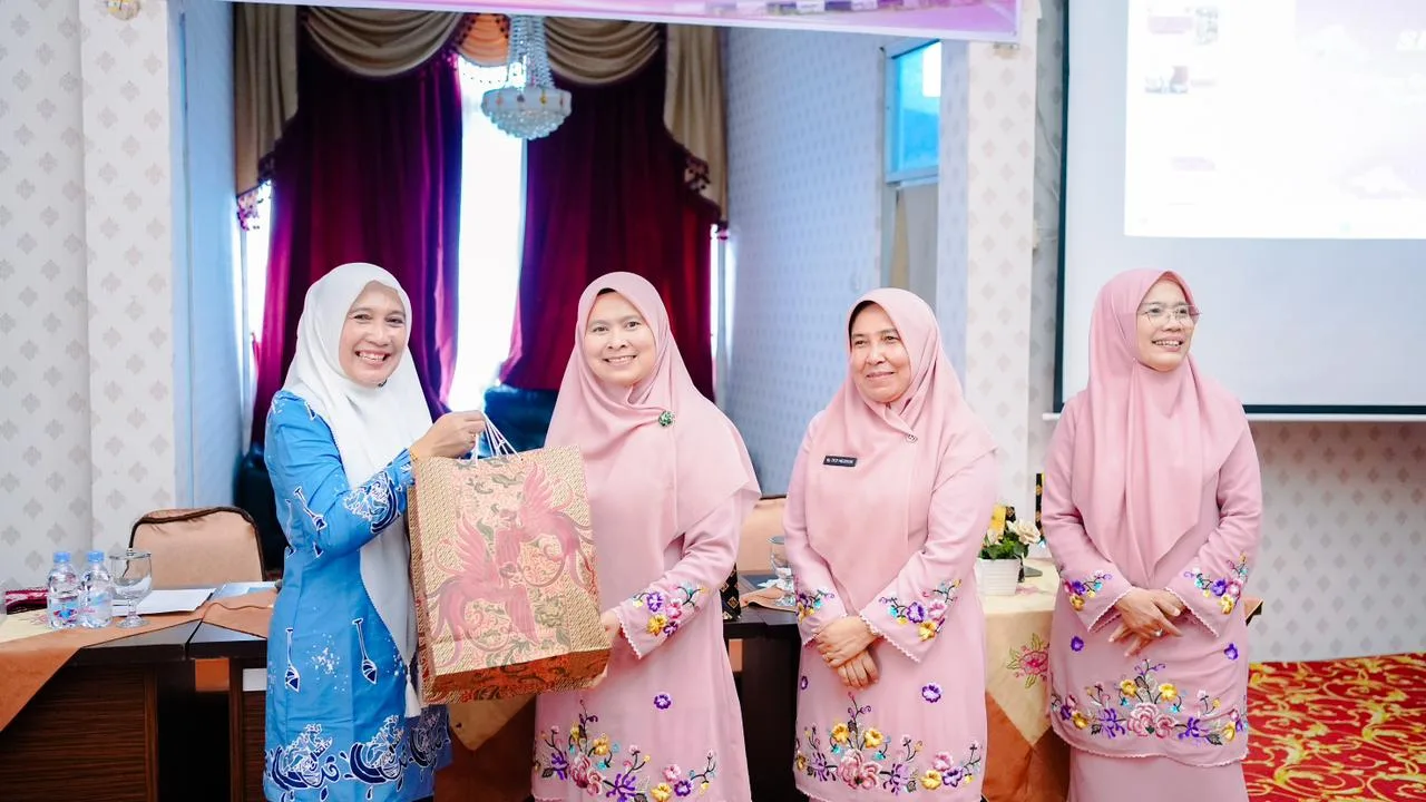 Perkuat Kolaborasi Perempuan, GOW Kabupaten Solok Terima Kunjungan Silaturahmi GOW Kuantan Singingi