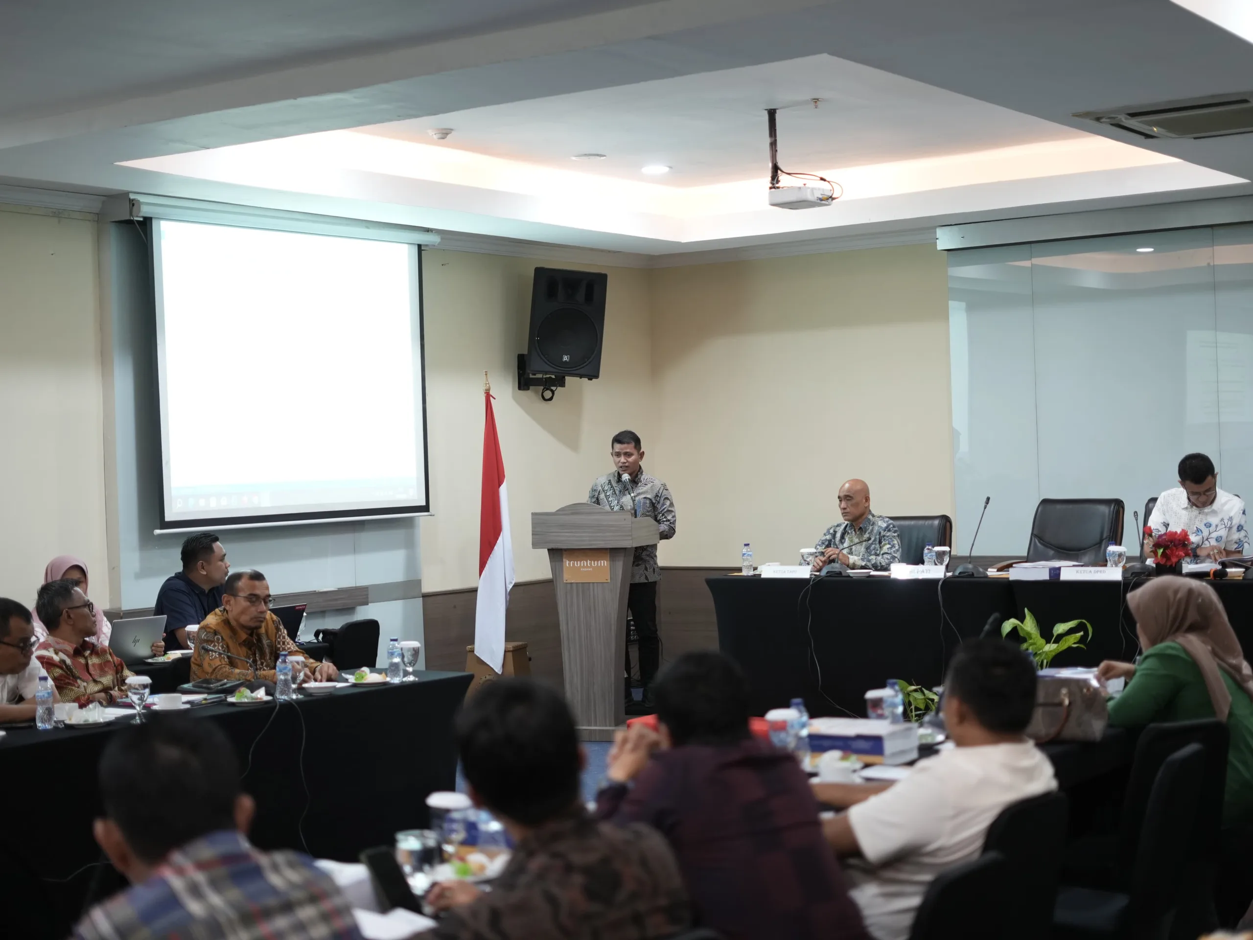 Pembahasan Ranperda APBD Kabupaten Solok Tahun Anggaran 2026 Resmi Dimulai: Pemerintah Fokus pada Efisiensi dan Inovasi Pembiayaan