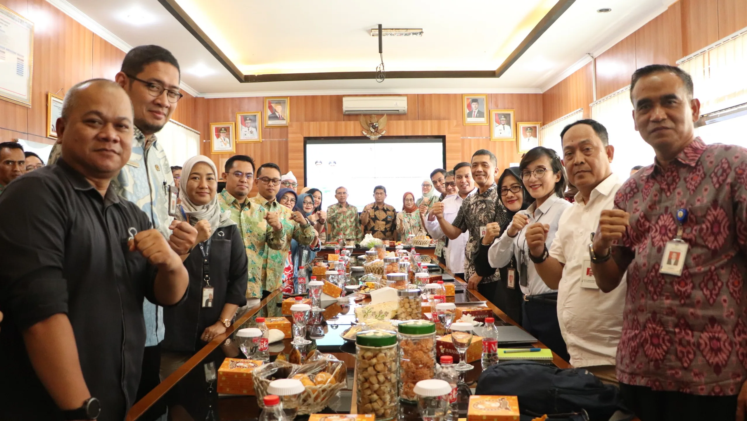 Kemendagri Pantau Penerapan SPM di Bandung, Tinjau Layanan Dasar dan Inovasi Daerah